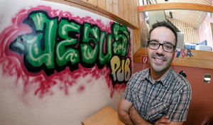 Pastor an der Jugendkirche Hamburg-Ost: Dino Steinbrink - Foto: Markus Scholz - Copyright: Markus Scholz, kirche-hamburg.de