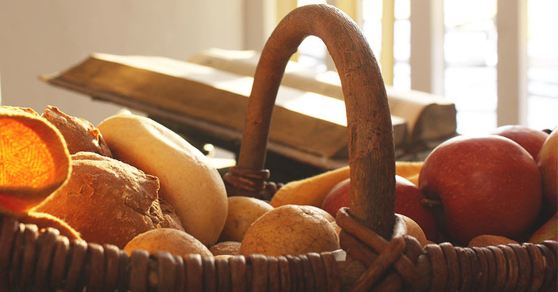 Erntedankschmuck auf dem Altar