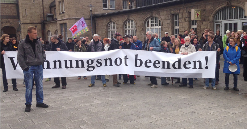 150 Demonstranten gingen auf die Straße für Menschen, die dort leben