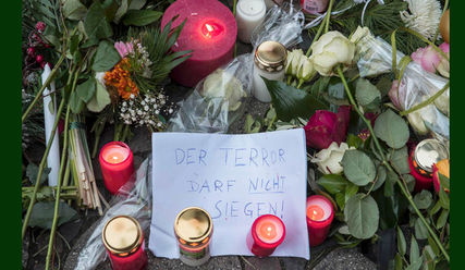 Bitte und Auftrag der Menschen am Breitscheidplatz in Berlin - Copyright: Christian Ditsch/epd-bild