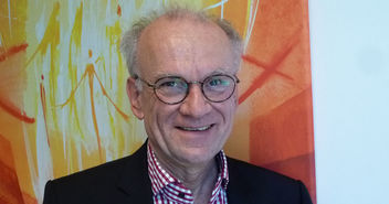 Freut sich auf seine neue Aufgabe: Propst Dr. Horst Gorski - Copyright: Sabine Henning/kirche-hamburg.de