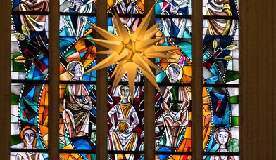 Weihnachtsstern St. Katharinen - Copyright: ©Manfred Beseler
