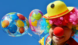 Da kommt Stimmung auf - Helau, Alaf und Ahoi! - Copyright: Natallia Vintsik/fotolia
