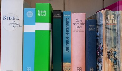 Bibellese - Bibeln - Copyright: Anja Blös