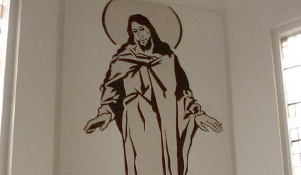 Das überlebensgroße Jesus-Bild in der Immanuelkirche auf der Veddel - Copyright: Sabine Henning/kirche-hamburg.de