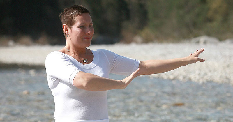 Qigong am Fluss