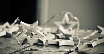Adventsdekoration mit Sternen - Copyright: @ Creative Commons