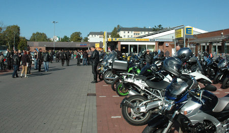 Ankunft beim Bikerfrühstück in Uetersen