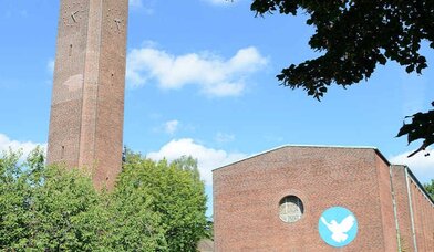 Copyright: https://bildarchiv-hamburg.com/photo/timotheuskirche-hamburg-horn-erbaut-1961-architekten-friedrich-ostermeyer-paul-ZLXqb8GKWy