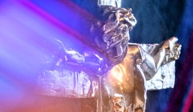 Altarkreuz Vicelinkirche - Copyright: Kirchengemeinde Sasel