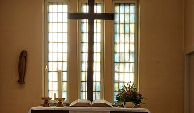 Altar Kirchsaal Hagen - Copyright: ©Sabine Chr. Lübke