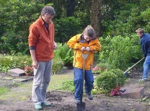 Die Pflanzaktion für den Bibelgarten in Blankenese