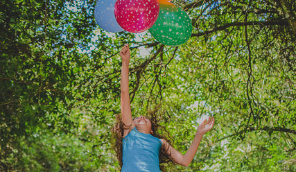 Besonders für die jüngeren Gäste gibt es ein buntes Programm. - © Unsplash - Copyright: Unsplash