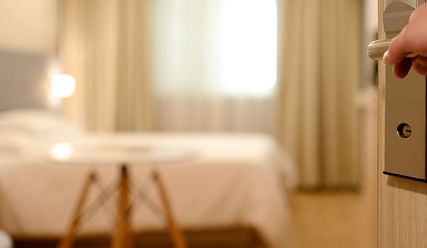 Hotelzimmer - Copyright: © Creative Commons, CC0