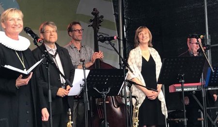 Bischöfin Fehrs und die Band "hamburger jazzgottesdienst"