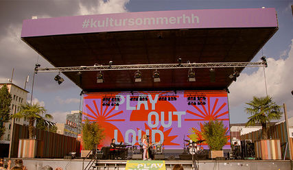 Bühne auf dem Spielbudenplatz - Copyright: Andreas Hornoff