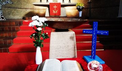 Altar Familienkirche - Copyright: PGK Altona