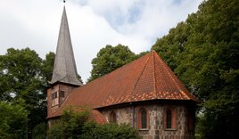 Kirche Alt-Rahlstedt - Copyright: Michael Bogumil, Kirche Alt-Rahlstedt