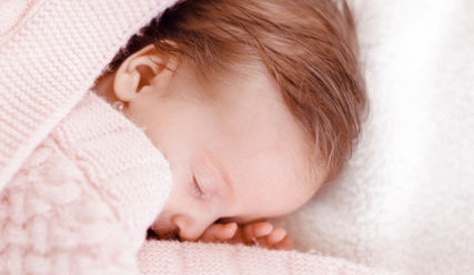 'Wie die neugebornen Kindelein' –manchmal noch in einer anderen Welt - Copyright: fotofabrica/fotolia
