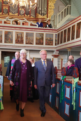 Einzug in die Kirche