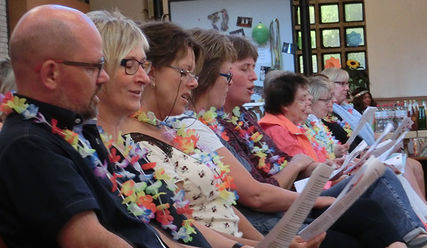 Etwa 150 Menschen besuchten den Schlagermove-Gottesdienst. - © Dietrich Klatt - Copyright: Dietrich Klatt