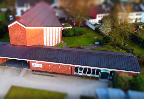 Heilig-Geist-Kirche Pinneberg - Copyright: Frank Bublitz Kirche - Copyright: Frank Bublitz