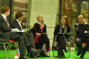 Ökumenische Diskussionsrunde in der Hafen-City.