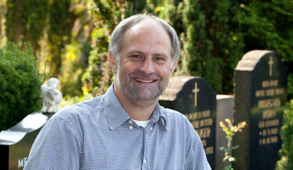 'Friedhöfe sind ein Kulturgut', sagt Dirk Abts - Copyright: Thomas Krätzig/Kirchenkreis Hamburg-Ost