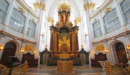 Dem barrierefreien Sehen, Hören und Vorankommen steht im Michel nur noch wenig im Weg - Copyright: Fotolia