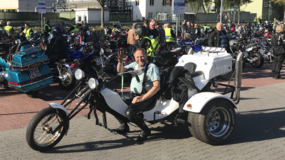 Mitorganisator und -prediger Horst Ermeling auf seinem Trike