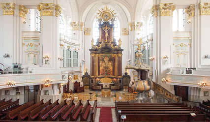 Der Innenraum des Hamburger Michel - Copyright: © Michael Zapf