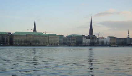Binnenalster - Copyright: Jacob Gerritsen / freeimages