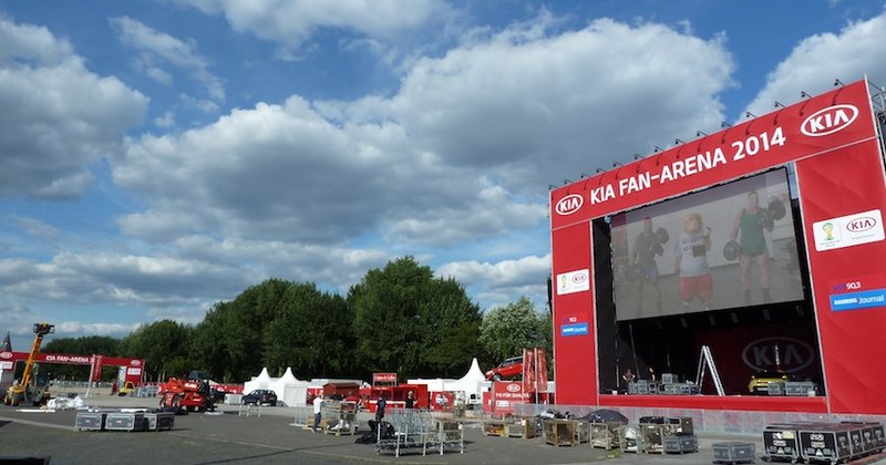 Das Heiligengeistfeld rüstet sich für die Fußballfans