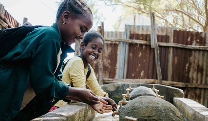 Wasser in Afrika - Copyright: © Lea May für Viva con Agua