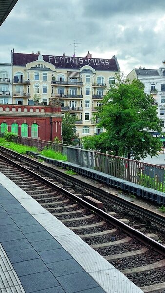 Bahnsteig - Copyright: Kelly Thomsen