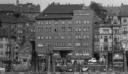 Historisches Foto des Seemannsheims - Copyright: © Staatsarchiv Hamburg, 720-1_343-1_007_33_30