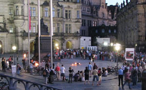 Abendstimmung auf dem Dresdner Schlossplatz  Foto: Monika Rulfs. - Copyright: Monika Rulfs