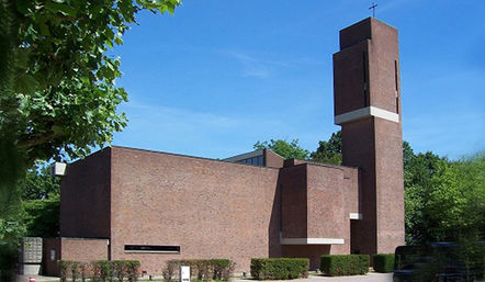 Nathan-Söderblom-Kirche - Copyright: Reinbek-West