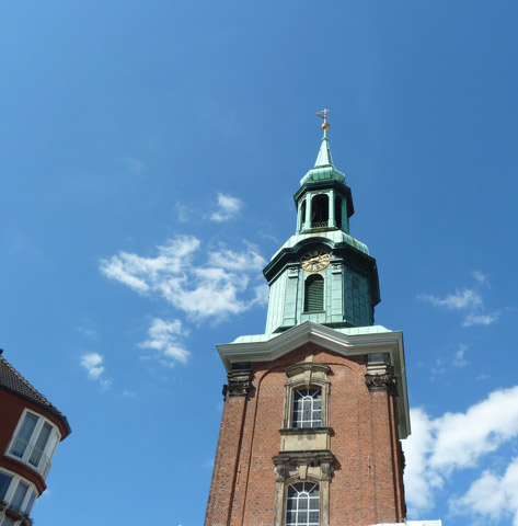 St. Trinitatis im Stadtteil St. Georg - Copyright: Mechthild Klein / kirche-hamburg.de St. Trinitatis im Stadtteil St. Georg - Copyright: Mechthild Klein / kirche-hamburg.de